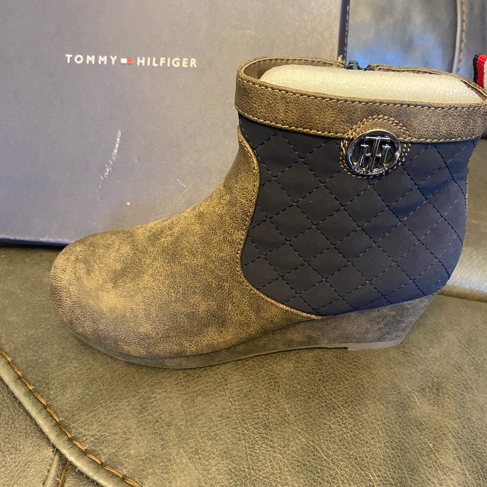 Girls wedge boots.